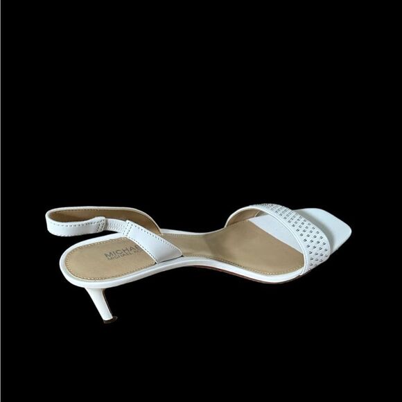 MICHAEL Michael Kors Mila Dress Sandals in the Size 9M in White Color - Picture 13 of 16
